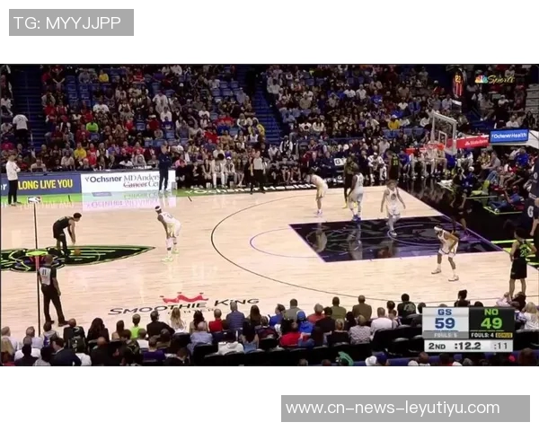 巴特勒强势突破篮下完成折叠打进并造成对手犯规精彩瞬间 巴特勒强势突破篮下完成折叠打进并造成对手犯规精彩瞬间